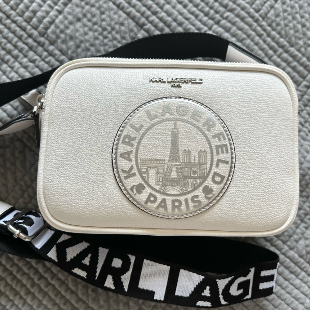 NWT RARE Karl Lagerfeld Paris Maybelle White Crossbody Camera Bag📸🤍